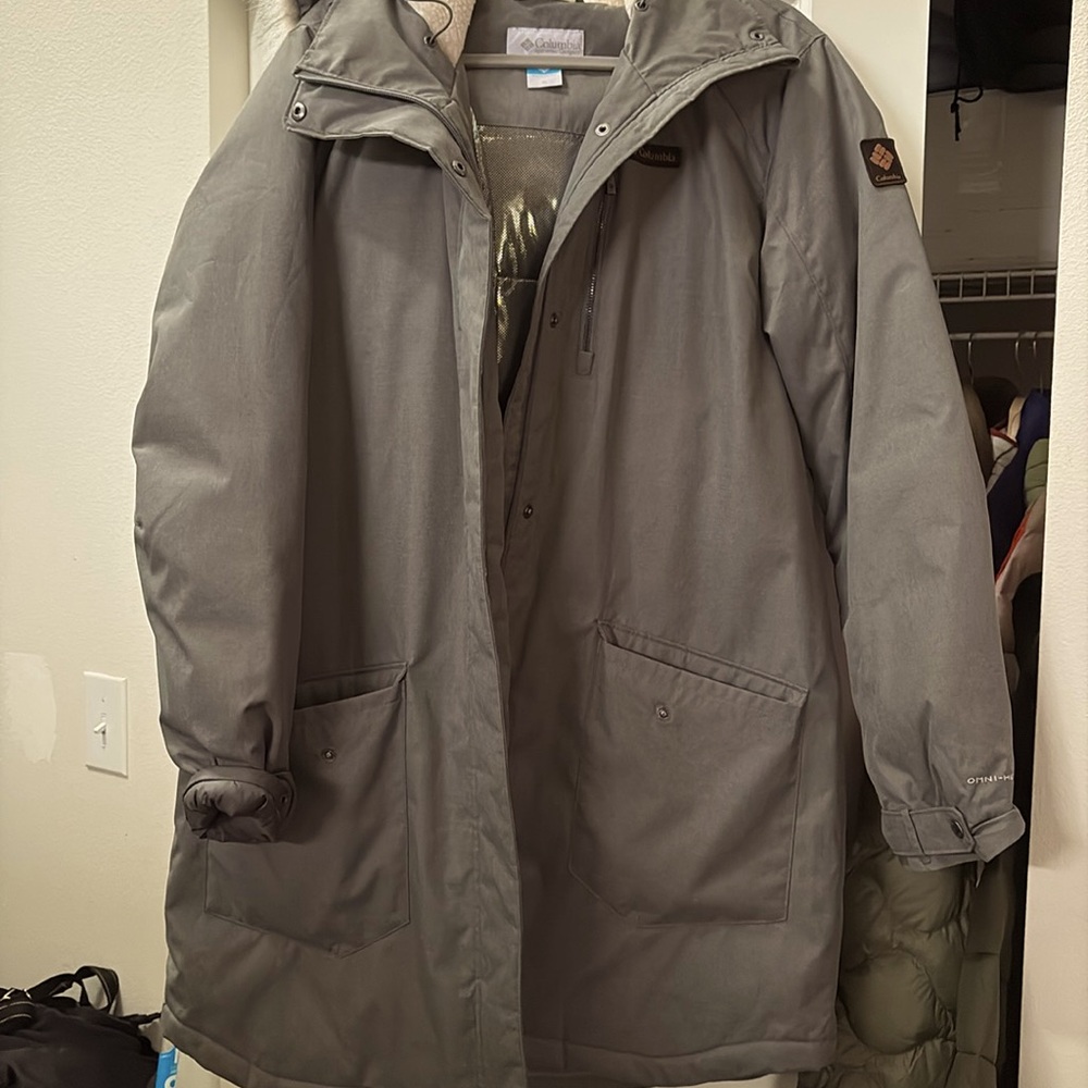 Columbia Omni heat Xlg long jacket in great condition.